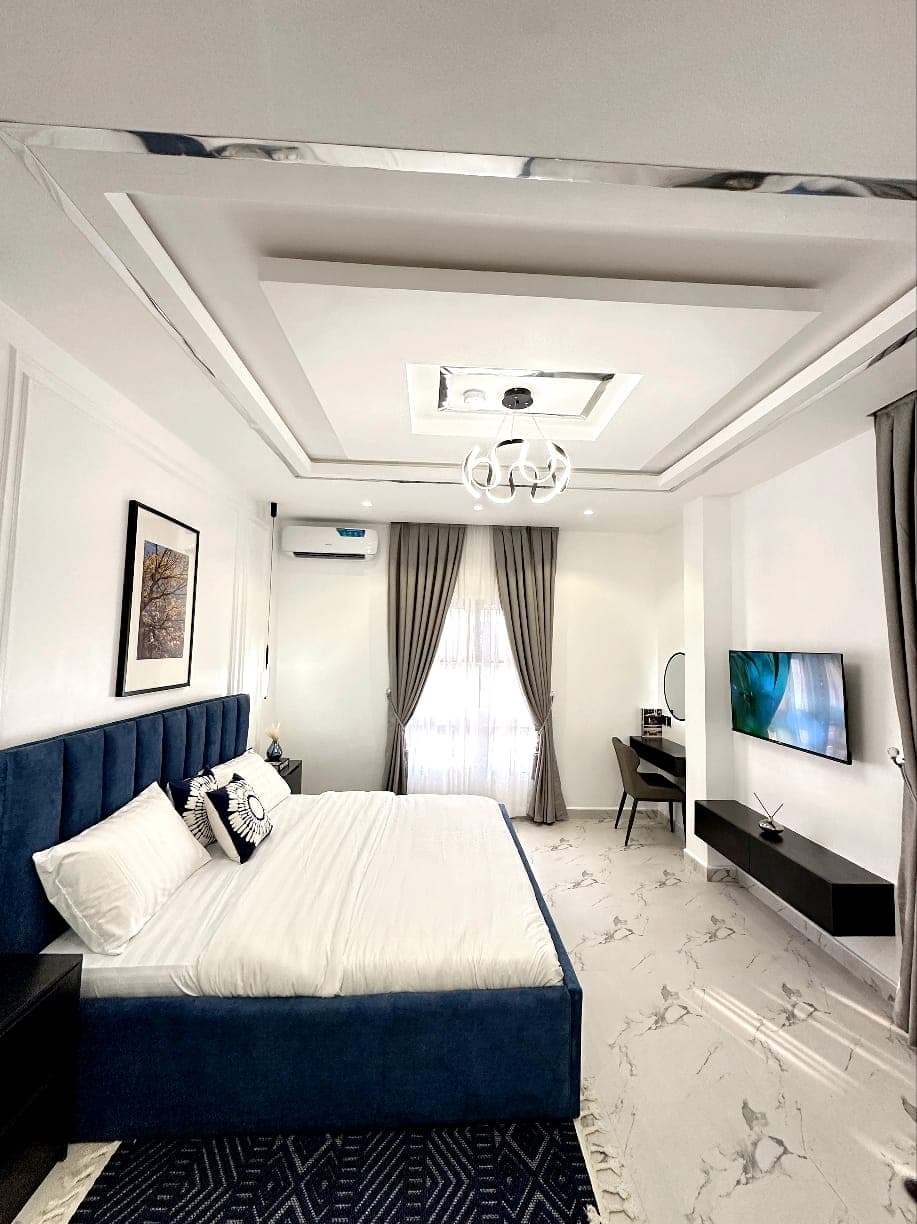 Stunning 2 Bedroom Apartment in Ikate lekki — 2-bedroom apartment in Lekki, Lagos — photo 1 of 10 (Dwelns)