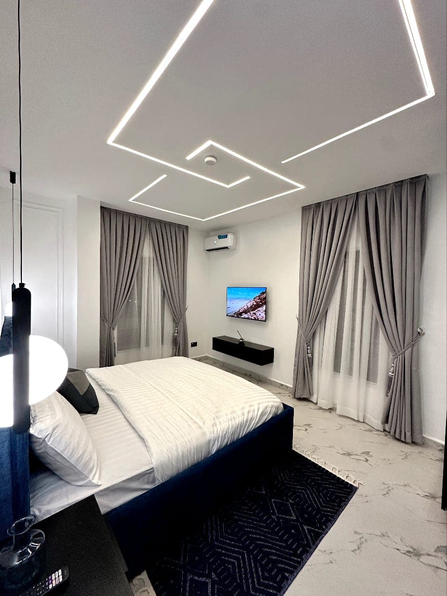Stunning 2 Bedroom Apartment in Ikate lekki — 2-bedroom apartment in Ikate, Lagos — photo 1 of 10 (Dwelns)
