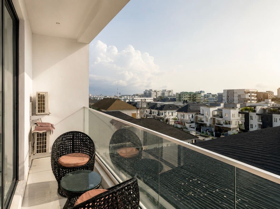 Luxury 2-Bedroom Luxury Apartment — 2-bedroom apartment in Lekki, Lagos — photo 1 of 10 (Dwelns)